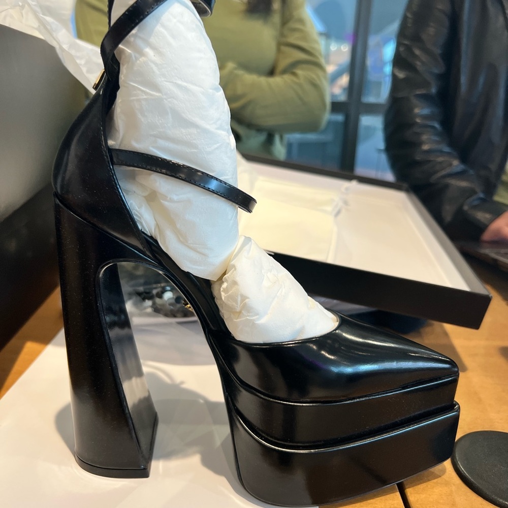 Nero-Oro Versace Platform Shoes - Picture 5 of 16